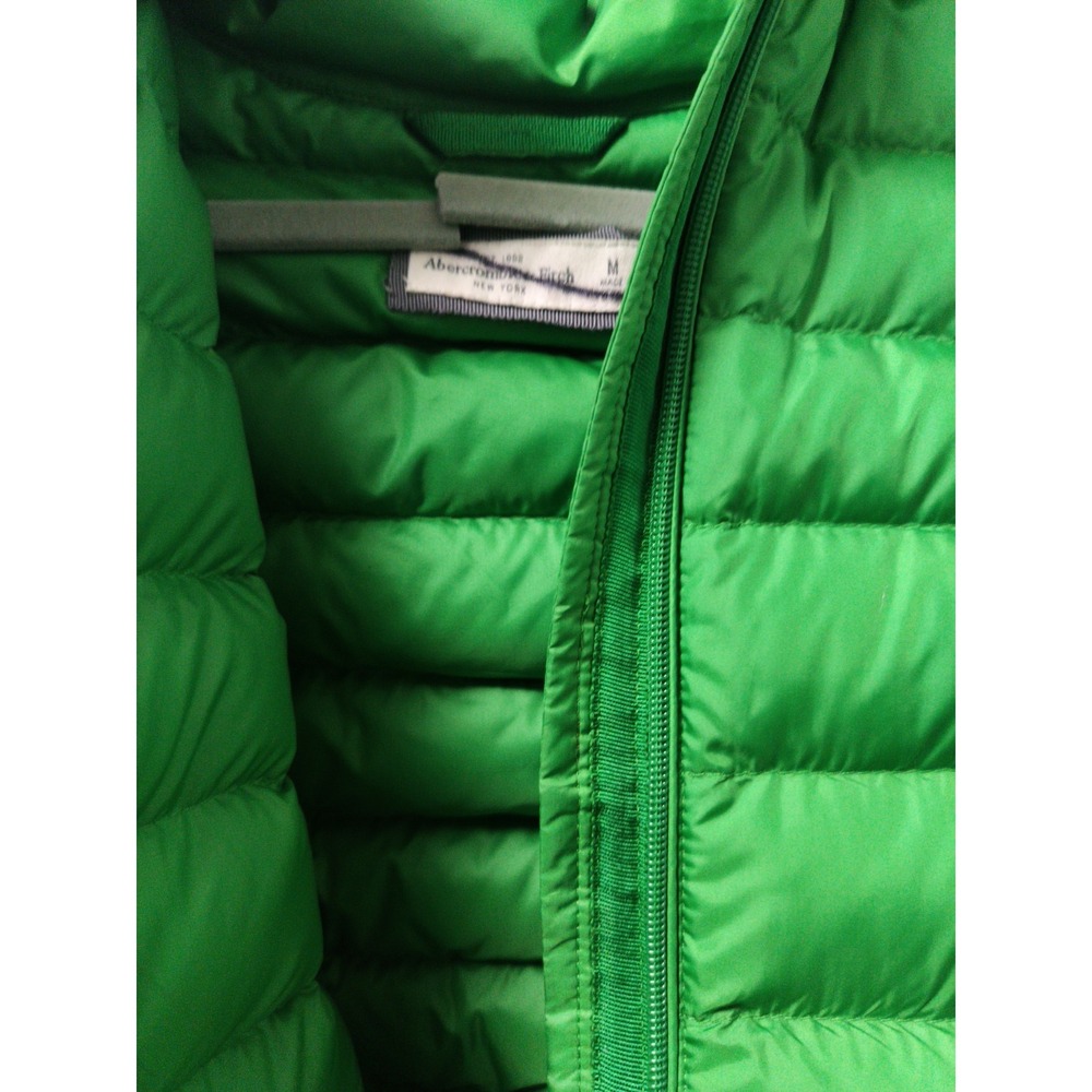 Kids, Size Medium Abercrombie Fitch, Winter Puffer Coat  Green Zip Up With Hood - Picture 3 of 8